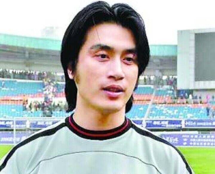 中国足坛5帅哥!2门将2中场1前锋 3人已退役 第1今年22岁_xiongmao体育(图3)
中国足坛5帅哥!2门将2中场1前锋 3人已退役 第1今年22岁_xiongmao体育(图3)